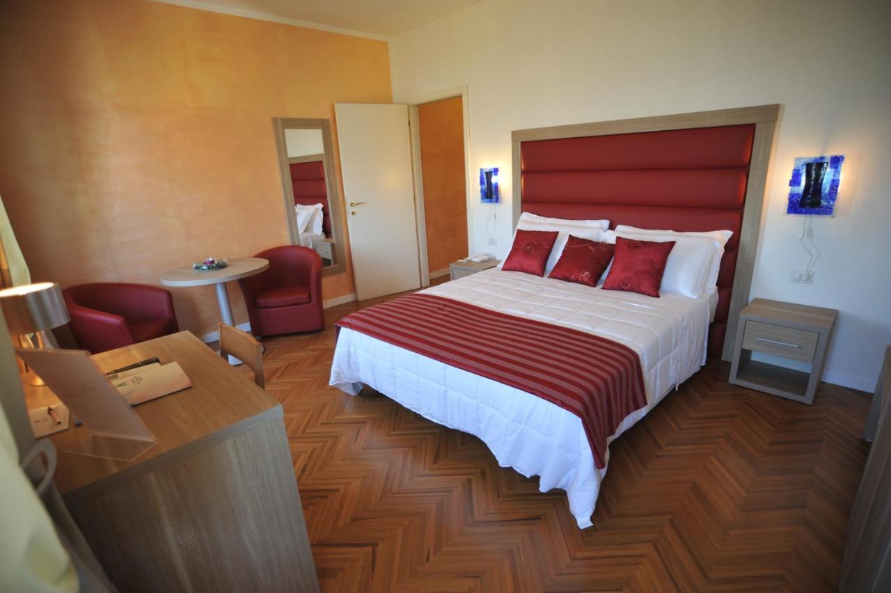 Hotel Astoria Fermo Exterior foto